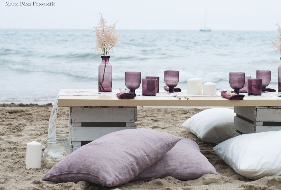 Flores, boda, playa y una invitación