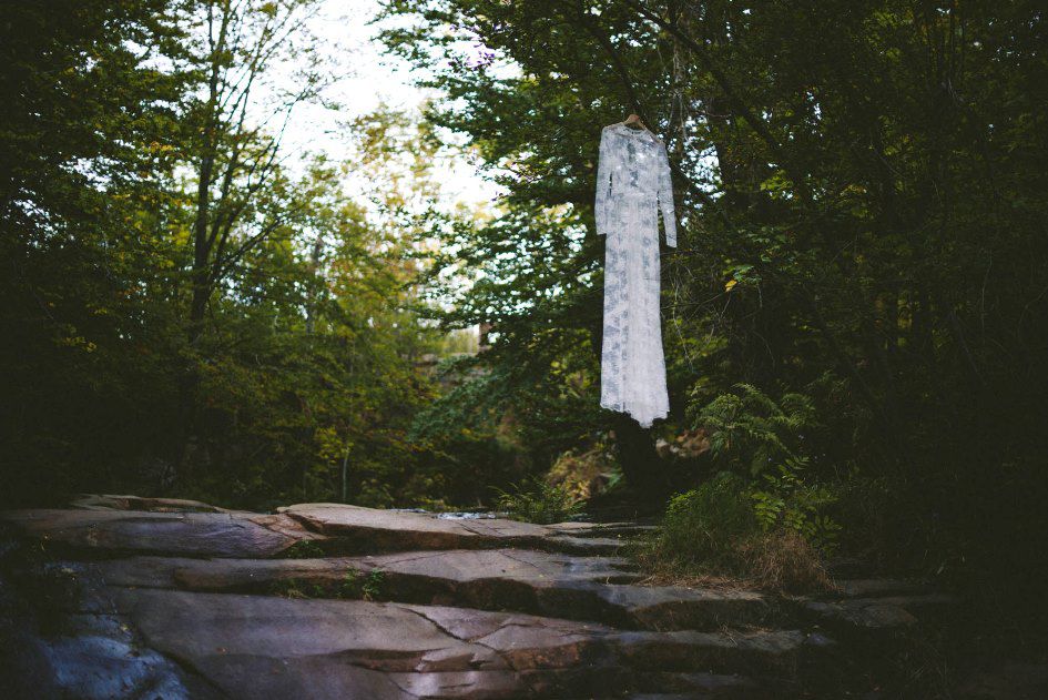 Hidden love, un bosque y una ceremonia libre