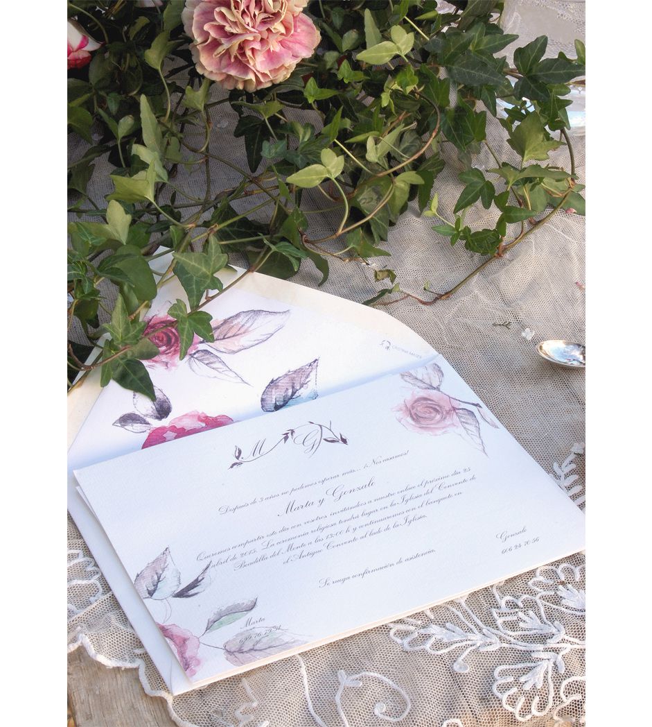 Unas invitaciones para una boda clásica